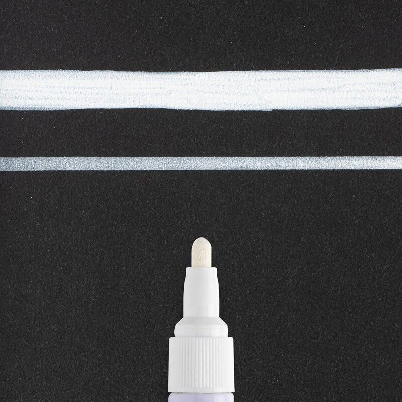 Sakura Pen-Touch Medium Permanent White Hızlı Kuruyan Markör Kalemi 2,0mm Beyaz